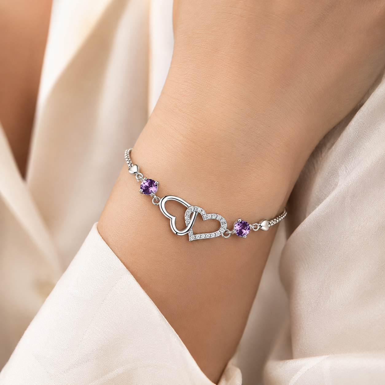 Romantisches Amethyst Herz Armband für Damen aus Silber mit natürlichem Amethyst und funkelnden Zirkonsteinen