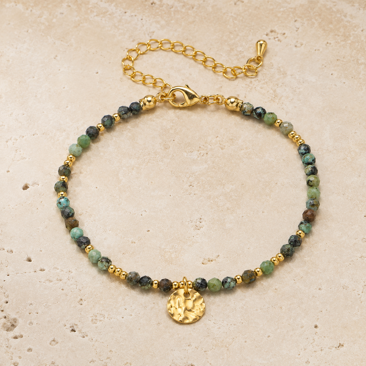 Naturstein Perlenarmband für Damen mit afrikanischem Türkis und farbenfrohem Design für Yoga Meditation und Freundschaft