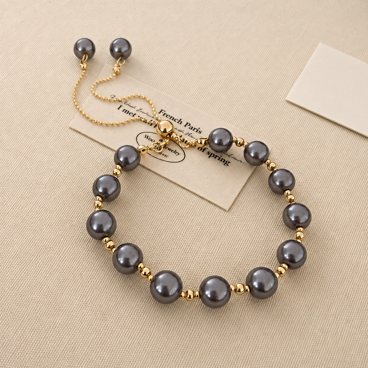 Elegantes Modearmband mit barocker Perle und zarter femininer Ausstrahlung