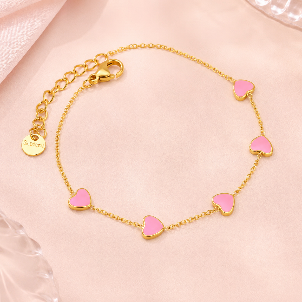 Herz Charm Armband für Damen mit roten Acrylanhängern und verstellbarem Design im modernen koreanischen Stil