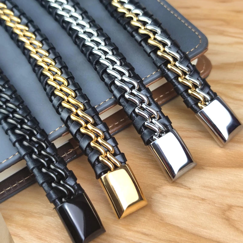 Modernes Kettenarmband aus Leder und vergoldetem Edelstahl