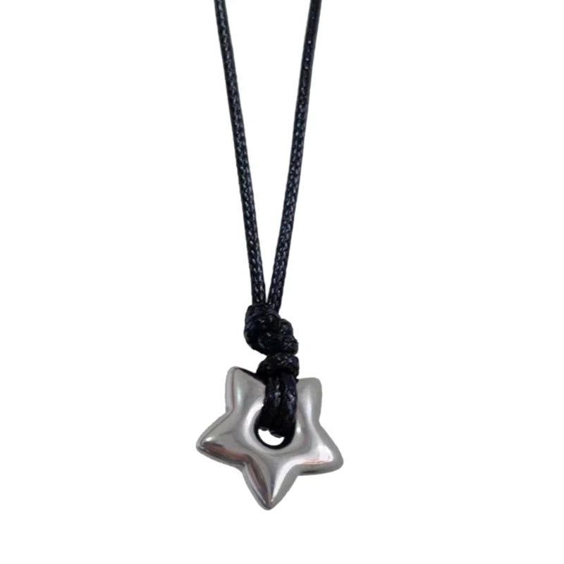 Gothic Halskette mit hohlem Sternanhänger aus Edelstahl