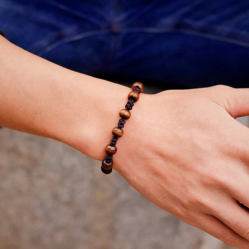 Geflochtenes Holzperlen‑Armband