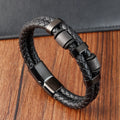 Stilvolles Lederarmband mit magnetischem Edelstahlverschluss vereint Komfort, Qualität und minimalistisches Design