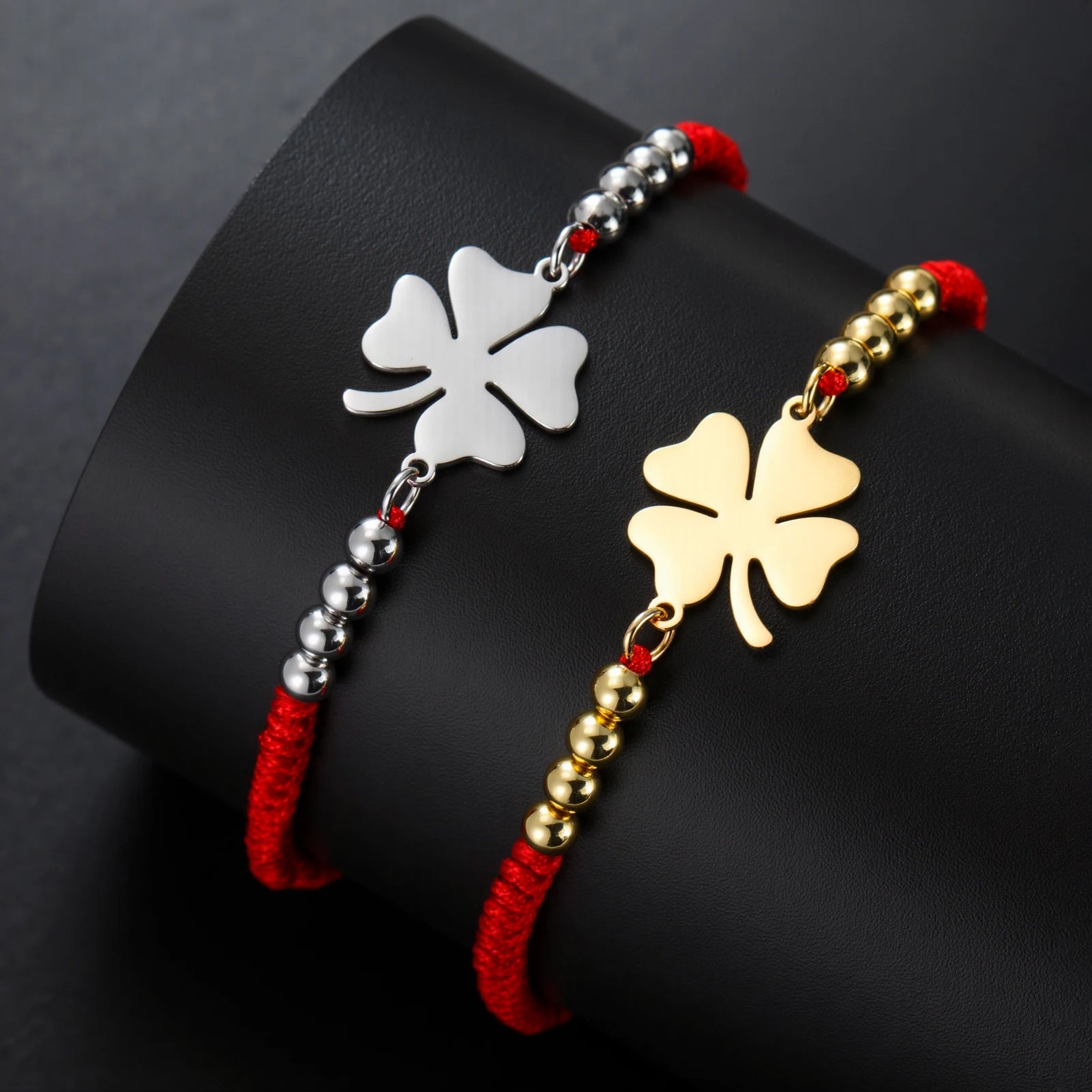 Verstellbares Kleeblatt‑Armband aus Rope‑Band und Edelstahl