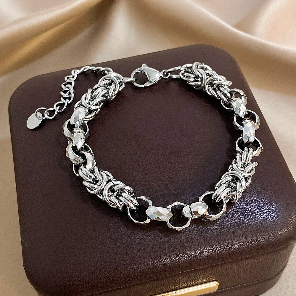 Punk Twist Knoten‑Armband aus Edelstahl
