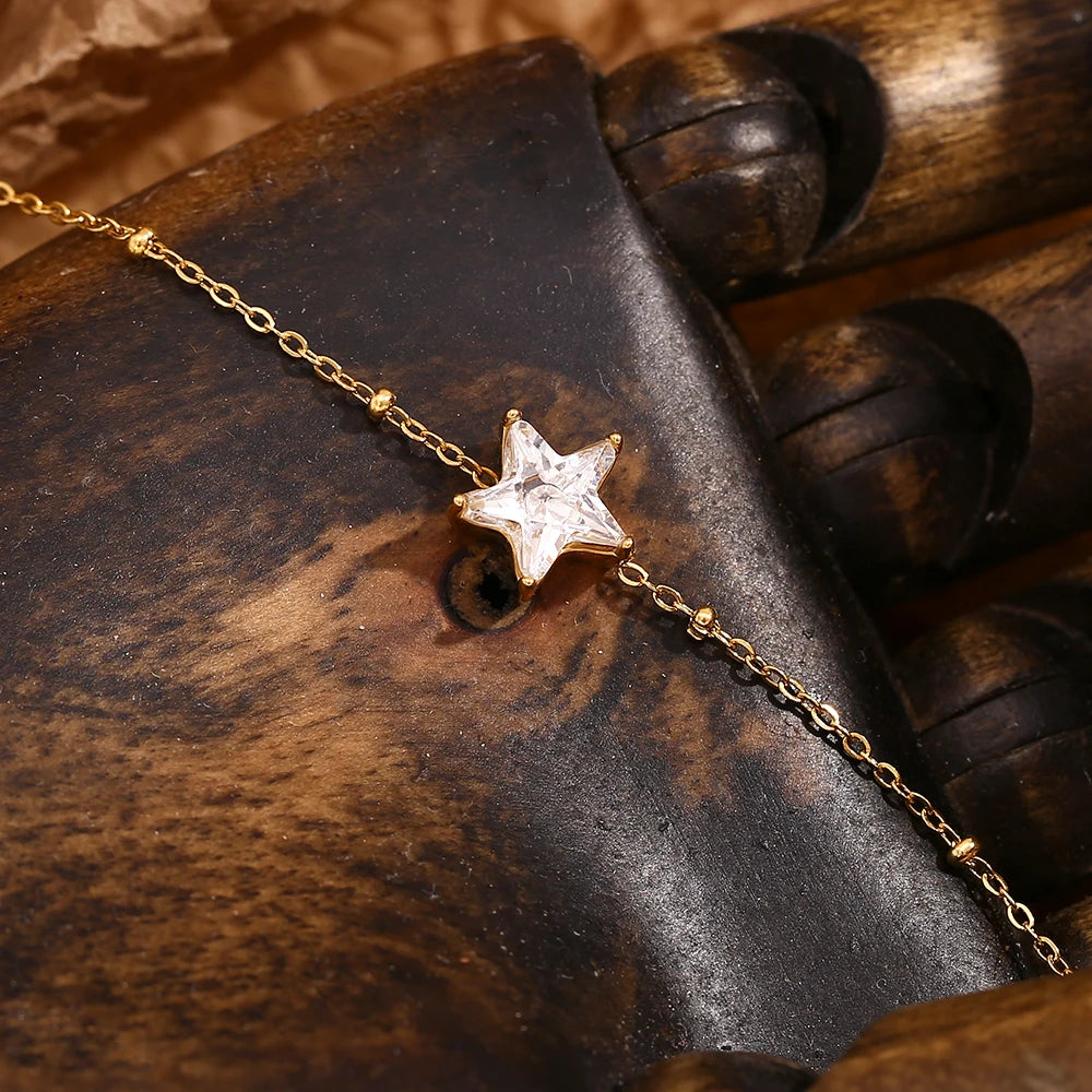 Trendy Edelstahl‑Armband mit einem Funkelnden Stern aus Edelstahl