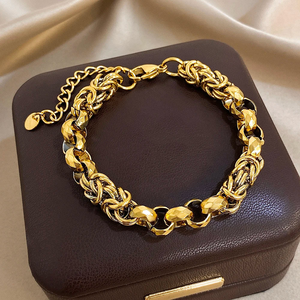 Punk Twist Knoten‑Armband aus Edelstahl