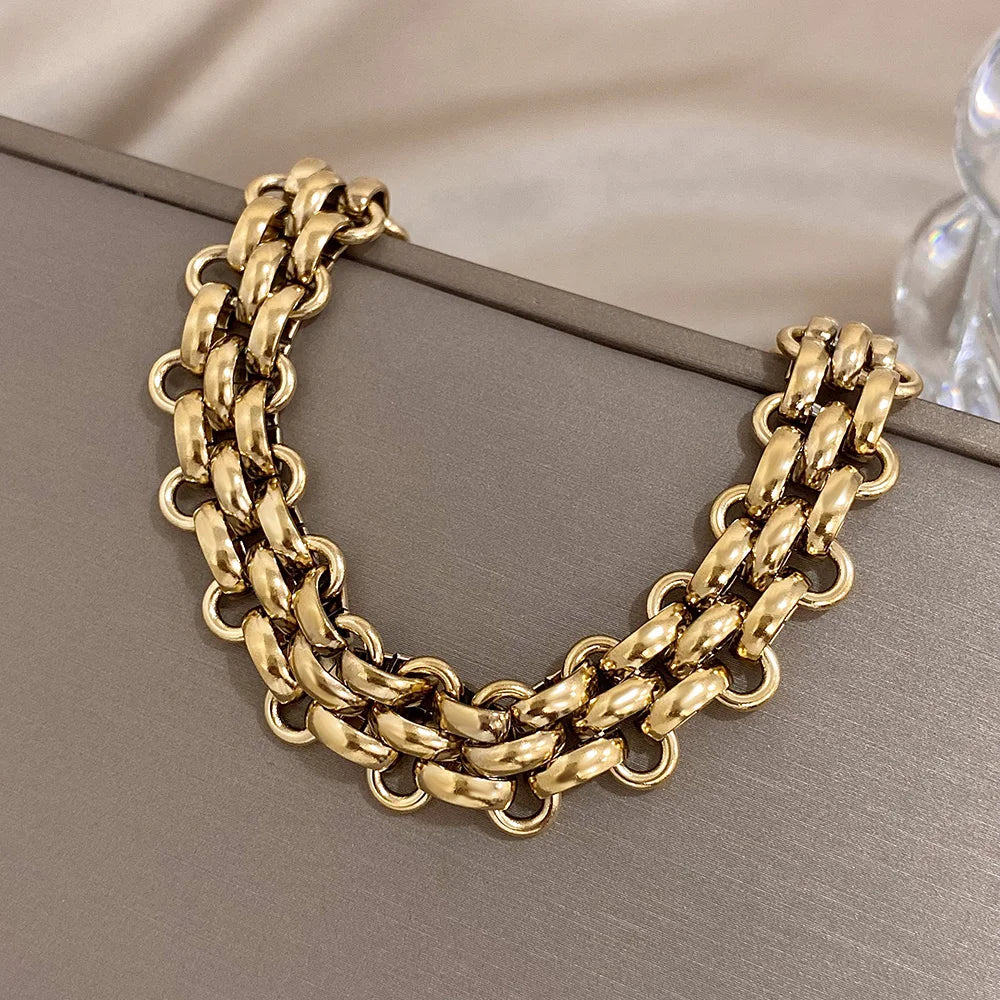Trendiges massives Edelstahlarmband mit dicker Gliederkette im glänzenden Punk Statement Look