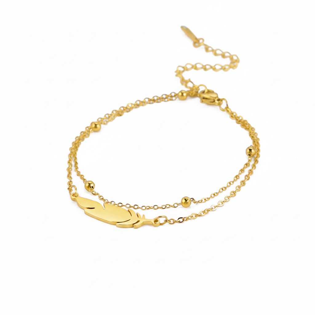Modernes Feder‑Armband mit doppelter Kette und farbigem Band