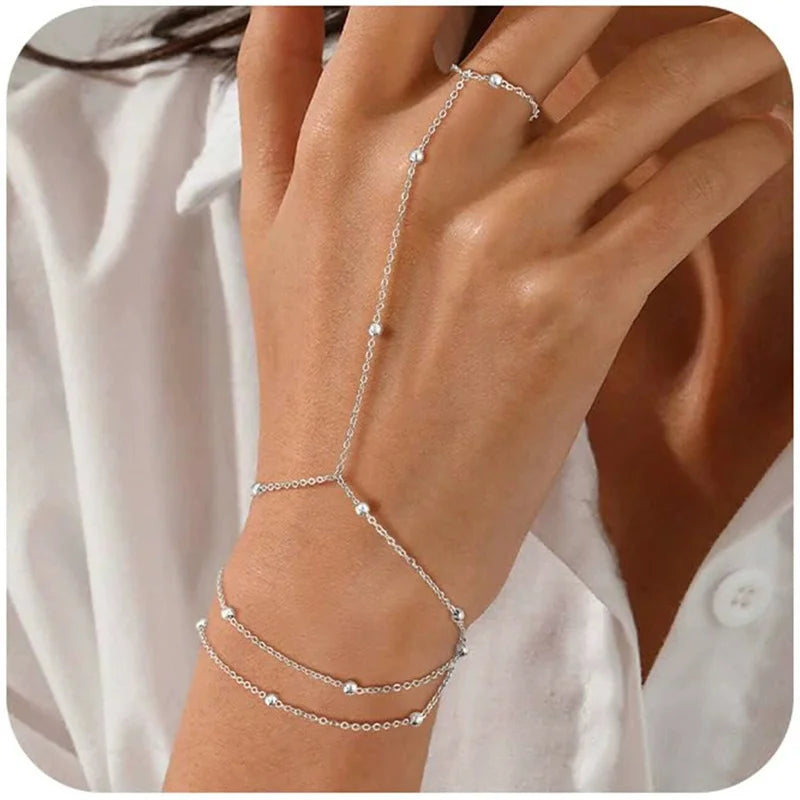 Zartes Kettenarmband mit verbundenem Fingerring