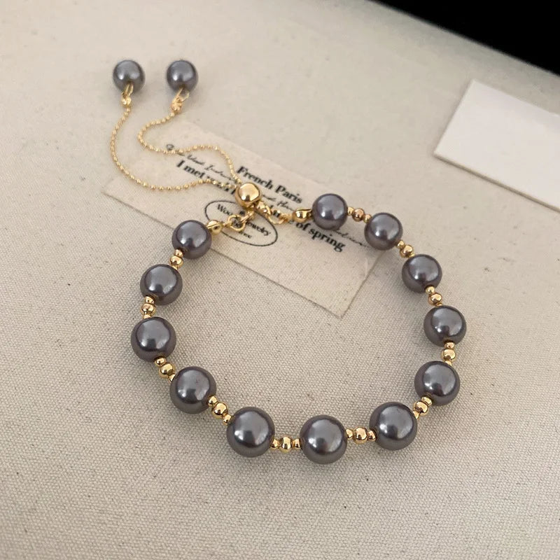 Elegantes Modearmband mit barocker Perle und zarter femininer Ausstrahlung