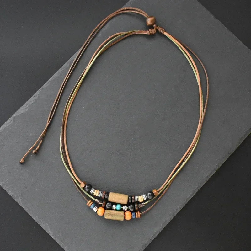 Doppellagige Lederband-Halskette, Retro Holzpendant im handgefertigten Look