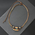 Doppellagige Lederband-Halskette, Retro Holzpendant im handgefertigten Look