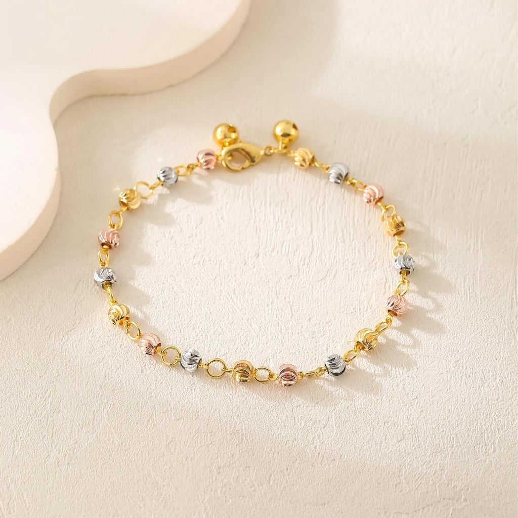 Elegante Perlenarmband mit verstellbarer Gliederkette
