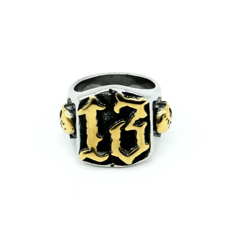 Markanter Biker- und Punk-Ring aus 316L Edelstahl mit Totenkopf-Design