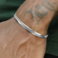 4 mm Silber‑Flachkettenarmband überzeugt mit einem schlichten Retro‑Design
