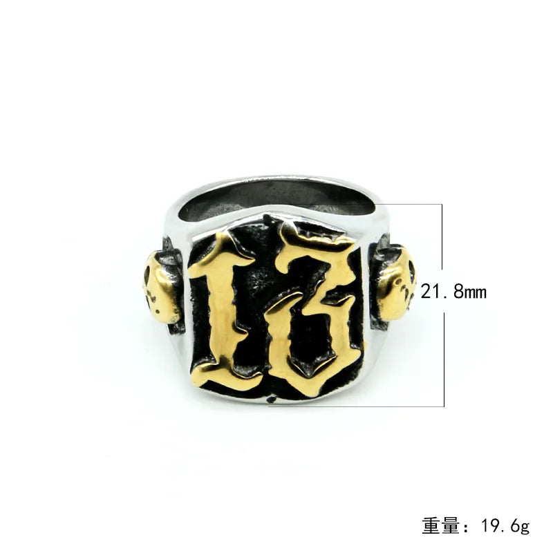 Markanter Biker- und Punk-Ring aus 316L Edelstahl mit Totenkopf-Design