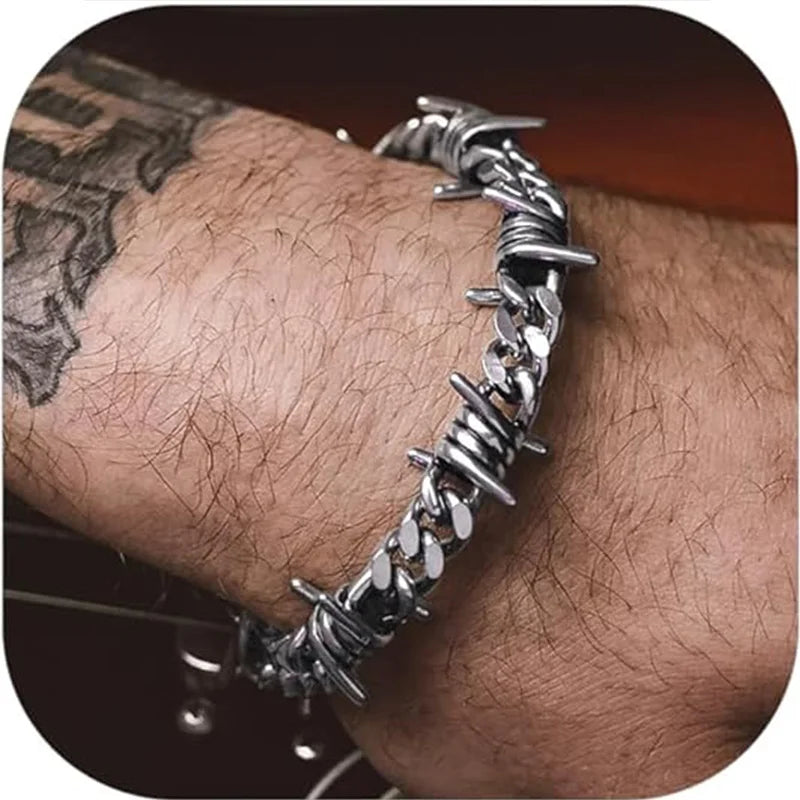 Robustes Edelstahlarmband kombiniert mit einen Edgy Design