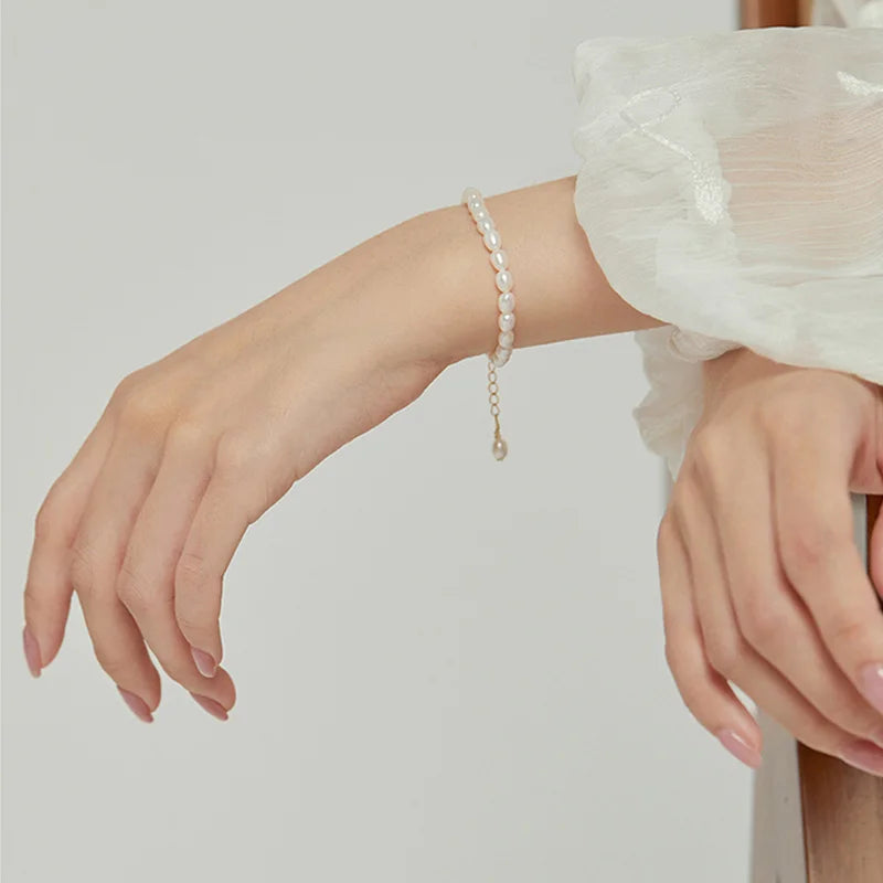 Reisförmiges Süßwasserperlen‑Armband mit Sterling‑Silberkette, 2026 Edition