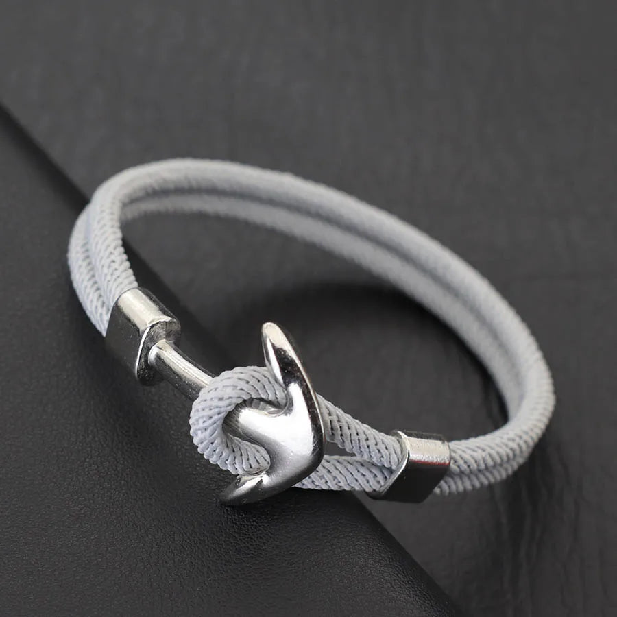 Blaues Armband mit Seemannshaken als Verschluss