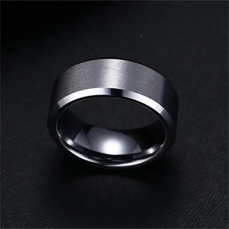 Hochwertiger Ring aus Edelstahl in matter schwarzer Optik