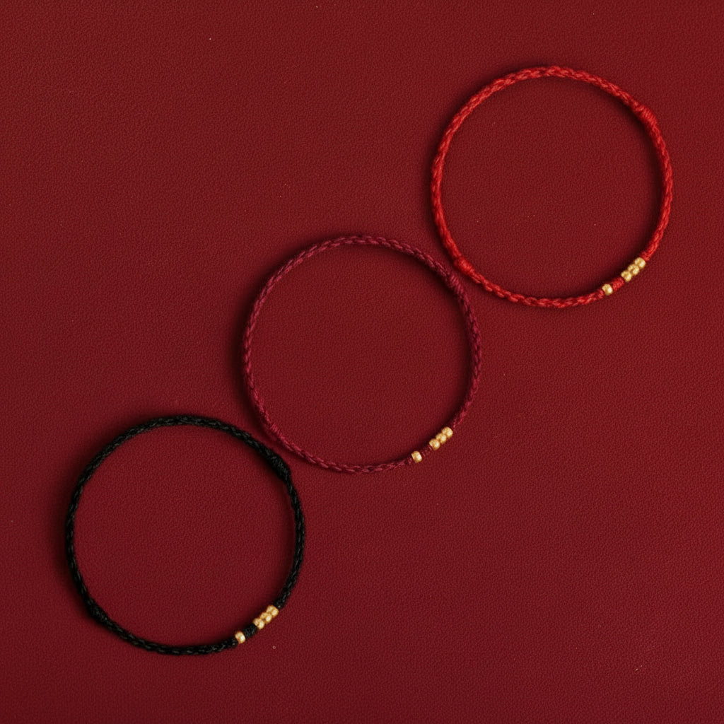 Rotes Glücksarmband handgefertigt verstellbar als Armband oder Fußkettchen