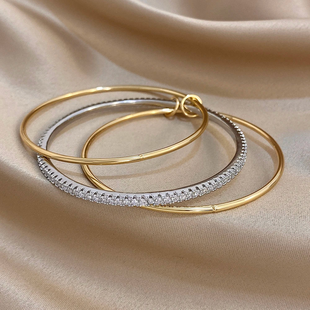 Damen‑Armreifen im zweifarbigen Design mit glatter Oberfläche und Strass