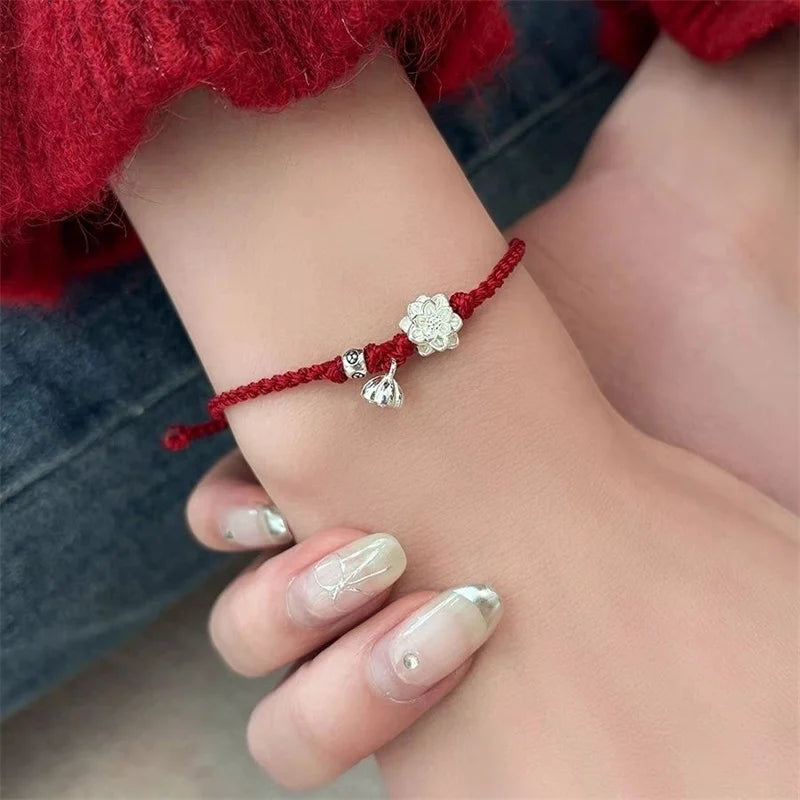 Lotus‑Armband aus geflochtenem Textilseil