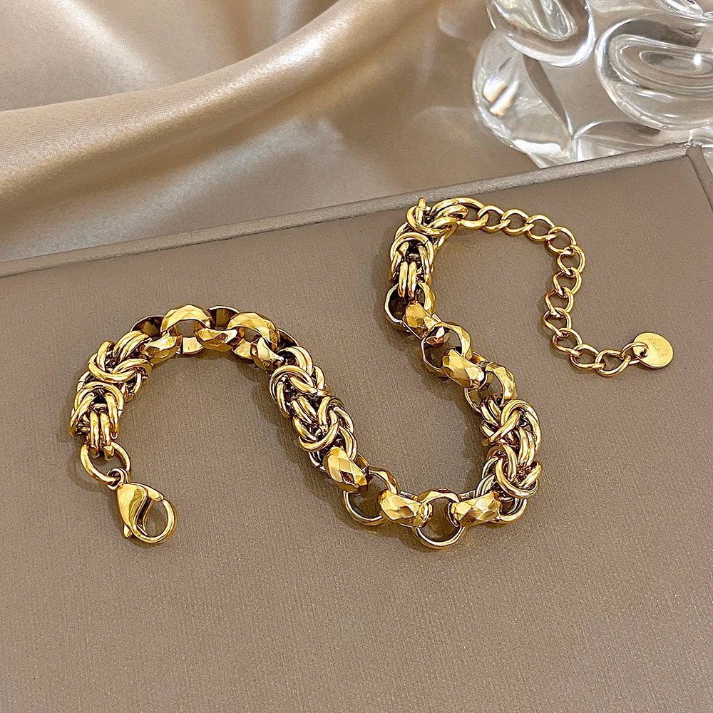 Punk Twist Knoten‑Armband aus Edelstahl