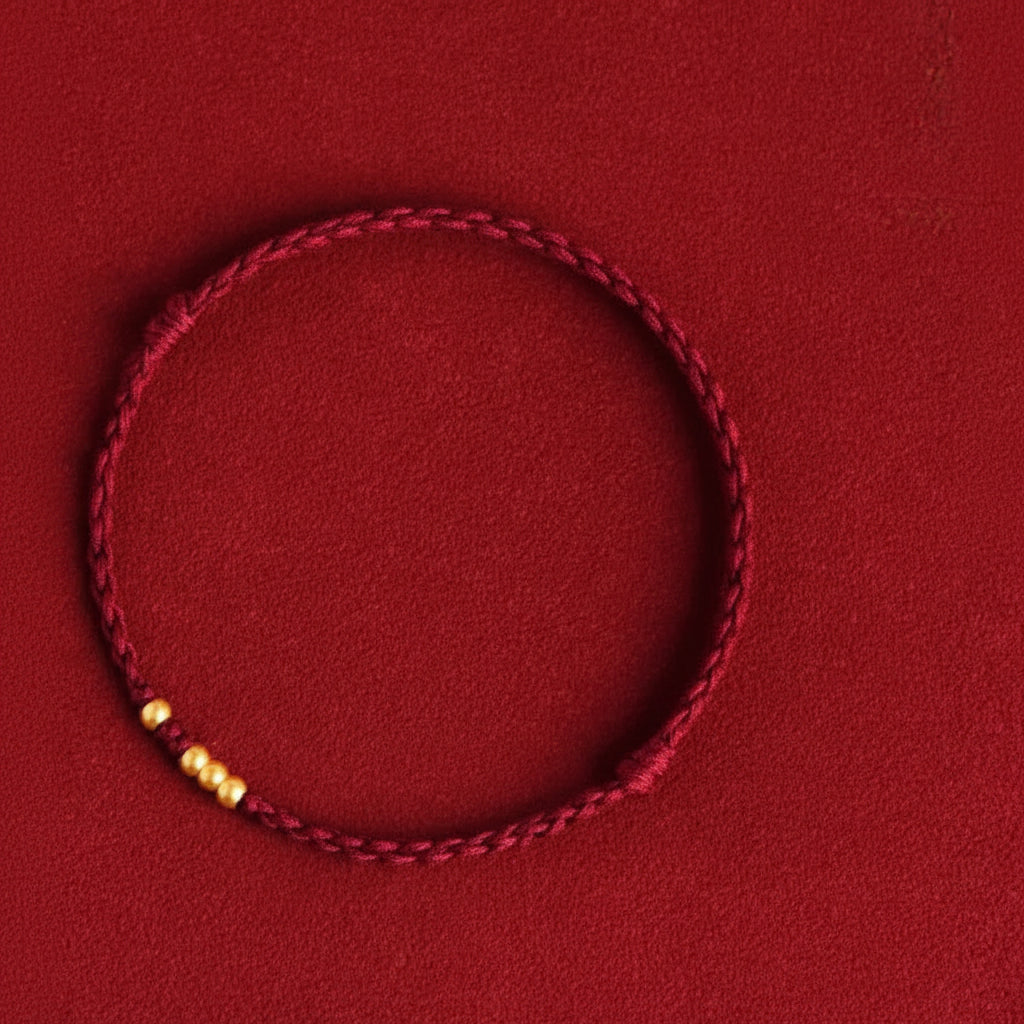 Rotes Glücksarmband handgefertigt verstellbar als Armband oder Fußkettchen