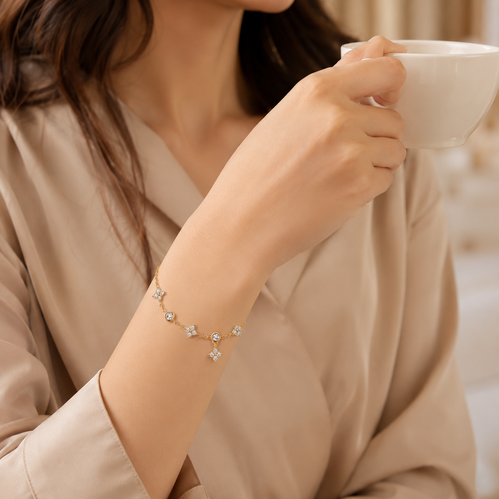925 Sterling Silber Zirkon Blumenarmband für Frauen, Zartes koreanisches Design und hochwertiger Schmuck als Geschenk